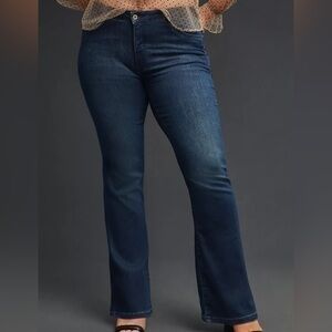 Pilcro Demilune Mid-Rise 33" Bootcut Jeans